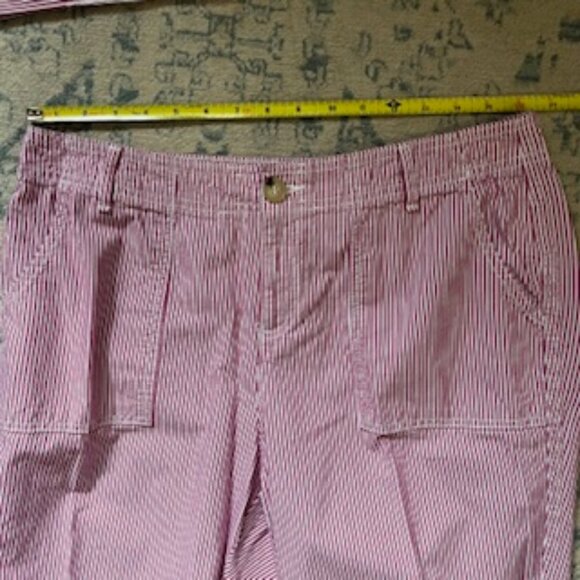 Liz Claiborne Pink Striped Cropped Pants - Picture 2 of 8